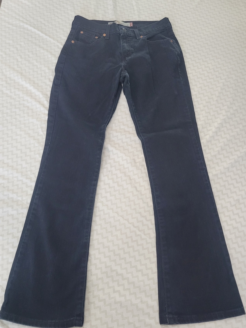 Levi Womenz Nouveau 515 Boot Cut Size 8M Dark Wash Black Denim Flare Vintage